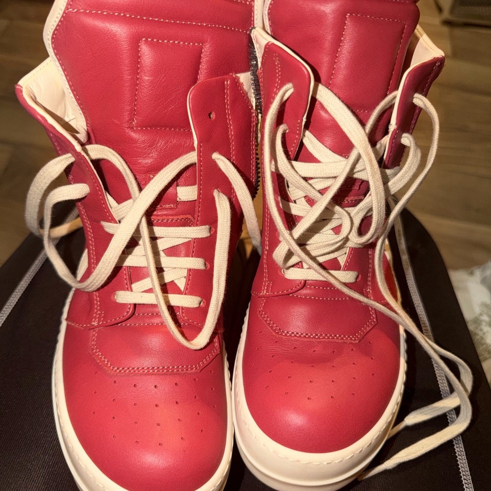 Rick Owens Kids Red Leather High-Top Boots with Cream Laces